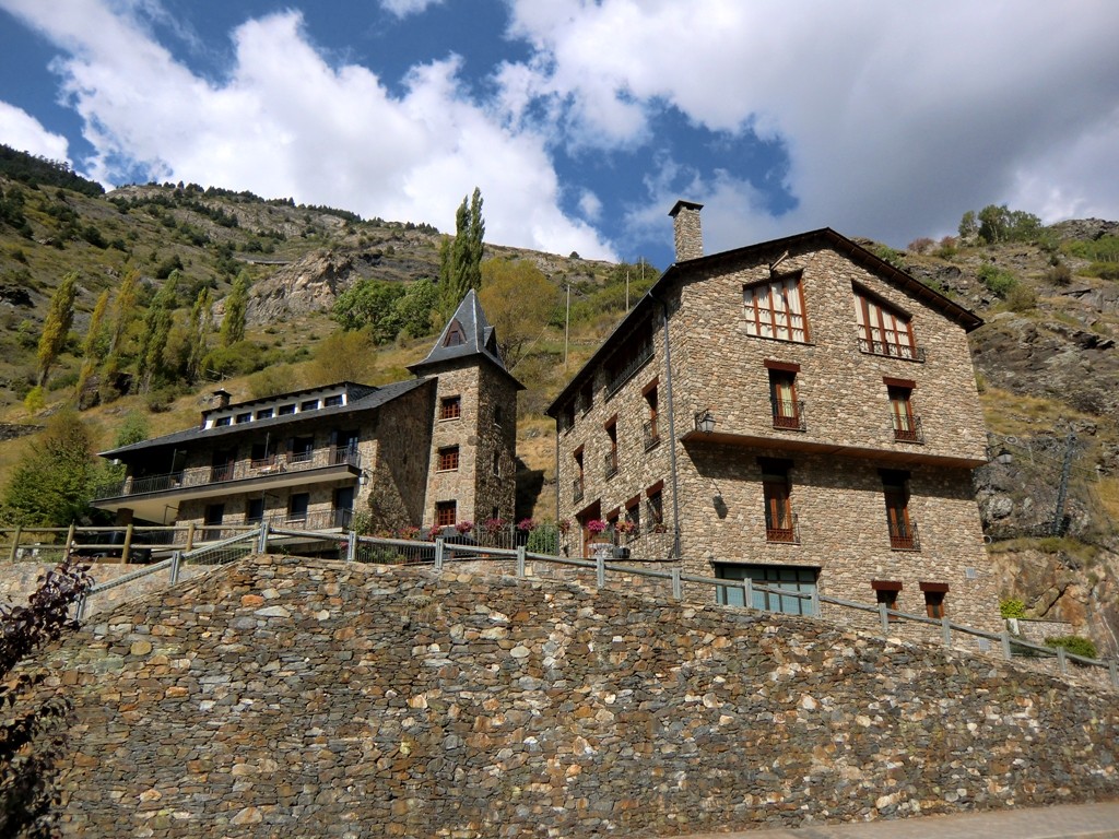 http://davidplusworld.com/wp-content/uploads/2011/10/Andorran-House.jpg